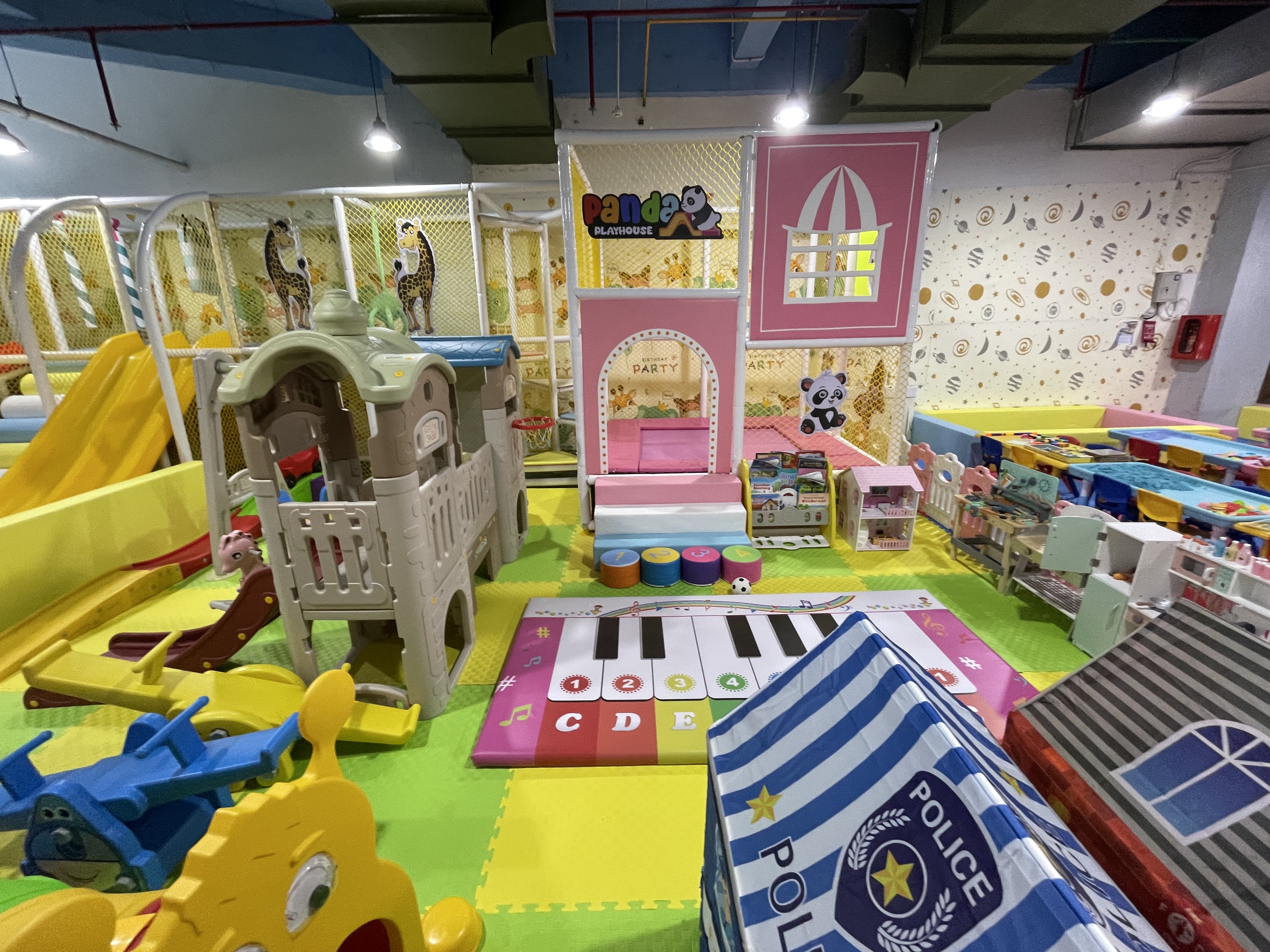 Promo Panda Playhouse 5